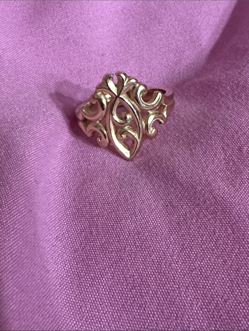 James Avery 14K Gold Scrolled Ichthus Ring - Rare - size 7 - RETIRED RG5159